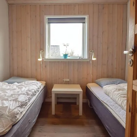 Сasa de vacaciones Seven-bedroom In