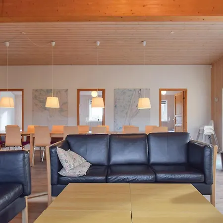 Сasa de vacaciones Seven-bedroom In *